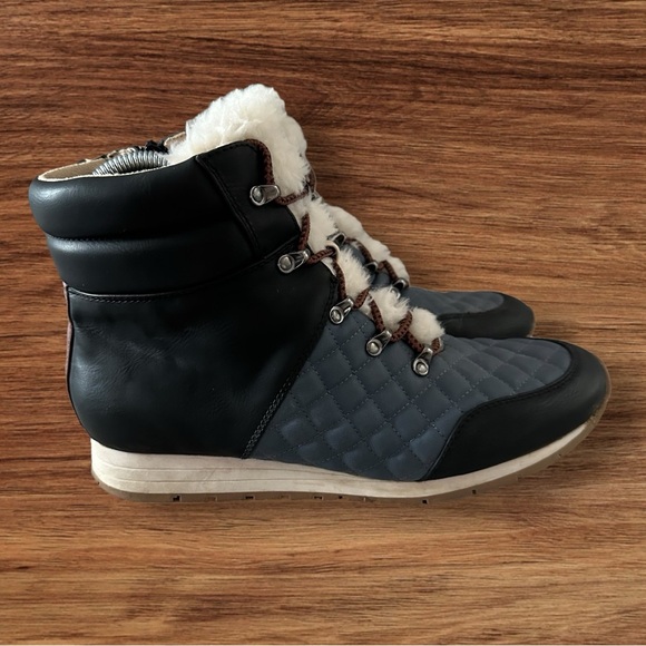 BALUXY WONDERLY Waterproof Ankle Boots for Women, Size 10 M…Blue Quilted! - Picture 1 of 11